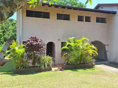 3 Bedroom Townhouse For Sale in Amanzimtoti - RZKl.webp
