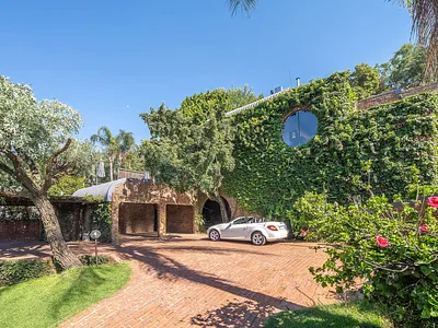 4 Bedroom House For Sale in Pretoria - n71a.webp