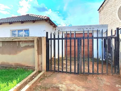 3 Bedroom House For Sale in Boksburg - C6Fk.webp