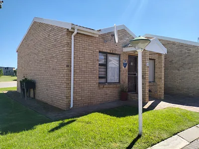 1 Bedroom Apartment To Rent in Jeffreys Bay - JvWP.webp