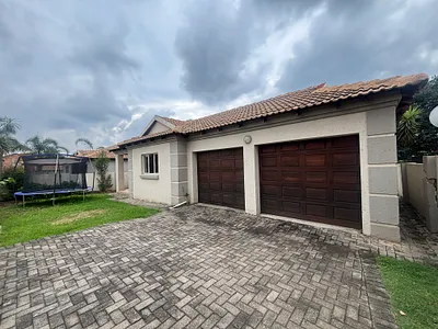 3 Bedroom Townhouse For Sale in Witbank - img