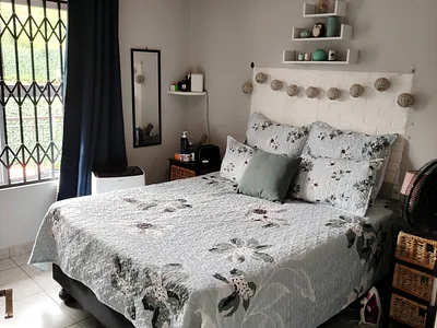 1 Bedroom Apartment For Sale in Pietermaritzburg - qWf9.webp
