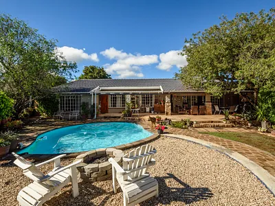 4 Bedroom House For Sale in Uitenhage - img