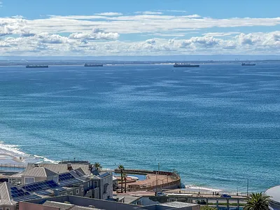 2 Bedroom Apartment For Sale in Port Elizabeth - img