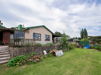 3 Bedroom House For Sale in Hillcrest - img