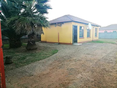 3 Bedroom House For Sale in Vanderbijlpark - U5uP.webp