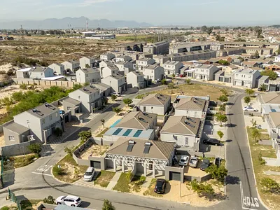 3 Bedroom Apartment For Sale in Blue Downs - e8KI.webp