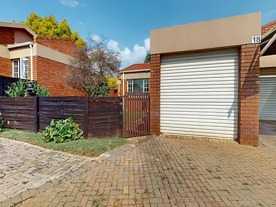 2 Bedroom Townhouse For Sale in Boksburg - T5Jw.webp