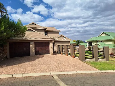 5 Bedroom House For Sale in Hartbeespoort - z3vj.webp