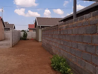 2 Bedroom House For Sale in Walkerville - 56l1.webp
