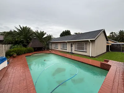 4 Bedroom House For Sale in Boksburg - o4YA.webp