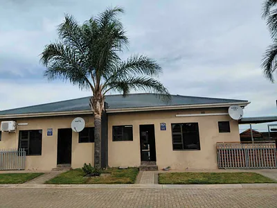 2 Bedroom Apartment For Sale in Despatch - 0B4L.webp