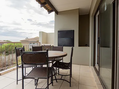 3 Bedroom Apartment For Sale in Langebaan - Ir7K.webp