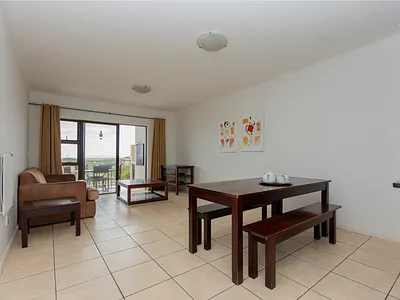 3 Bedroom Apartment For Sale in Langebaan - img