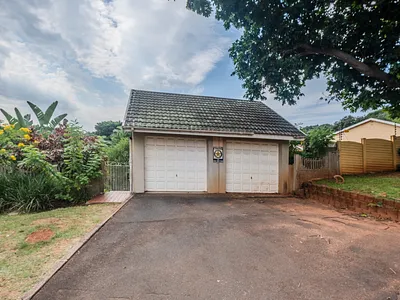 3 Bedroom House For Sale in Durban North - MIPl.webp