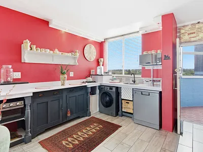 2 Bedroom Apartment For Sale in Amanzimtoti - sdTK.webp