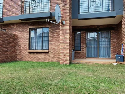 2 Bedroom Apartment For Sale in Midrand - img