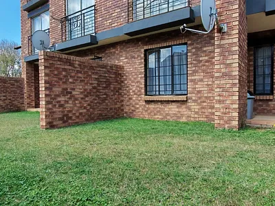 2 Bedroom Apartment For Sale in Midrand - iJHw.webp