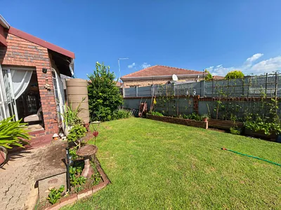 2 Bedroom Townhouse For Sale in Parys - img