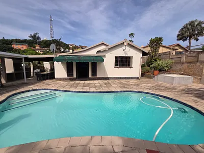 3 Bedroom House For Sale in Durban - YQXe.webp