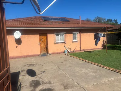 3 Bedroom House For Sale in Vanderbijlpark - UAxz.webp