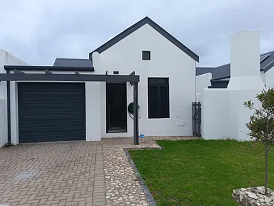 2 Bedroom House To Rent in Langebaan - U7jC.webp