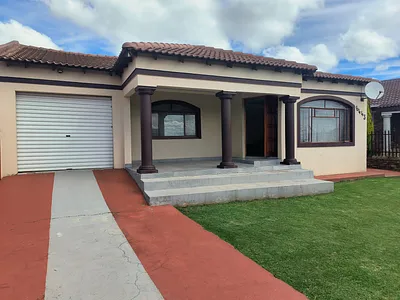 2 Bedroom House To Rent in Potchefstroom - jg1N.webp