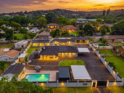 4 Bedroom House For Sale in Durban - UrqX.webp