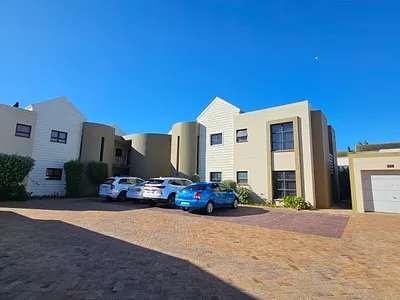 2 Bedroom Apartment For Sale in Langebaan - 55ZY.webp
