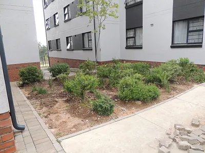 2 Bedroom Apartment For Sale in Johannesburg - LFCn.webp
