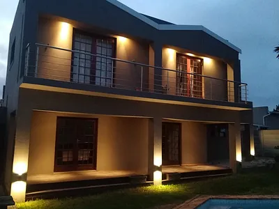 2 Bedroom Apartment To Rent in Port Elizabeth - 962K.webp