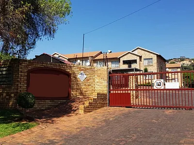2 Bedroom Apartment To Rent in Roodepoort - jNQQ.webp