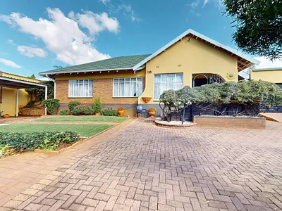 4 Bedroom House For Sale in Germiston - JVsD.webp