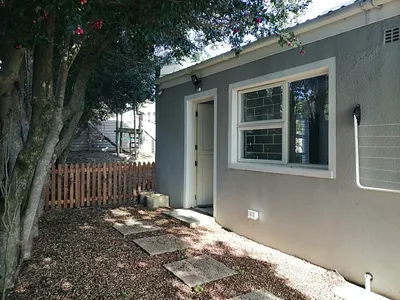 1 Bedroom Apartment To Rent in Somerset West - jDQ6.webp