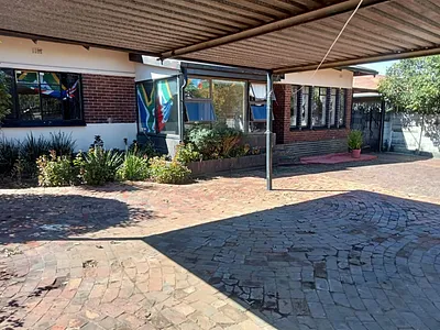 3 Bedroom House For Sale in Germiston - Dqqy.webp