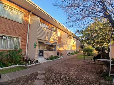 3 Bedroom Townhouse For Sale in Germiston - pCf2.webp