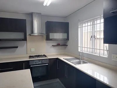 3 Bedroom Apartment For Sale in Durban - 8Mqq.webp