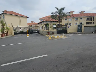 2 Bedroom Apartment For Sale in Midrand - 7B3Q.webp
