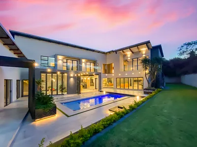 6 Bedroom House For Sale in Centurion - zR16.webp