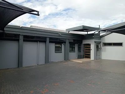 4 Bedroom House For Sale in Rustenburg - G9FK.webp