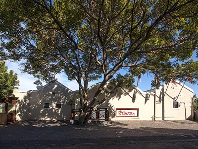12 Bedroom House For Sale in Port Alfred - HIw0.webp