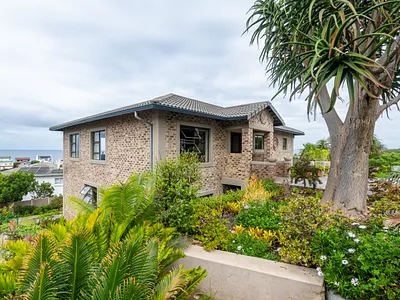 4 Bedroom House For Sale in Groot Brakrivier - BYOt.webp