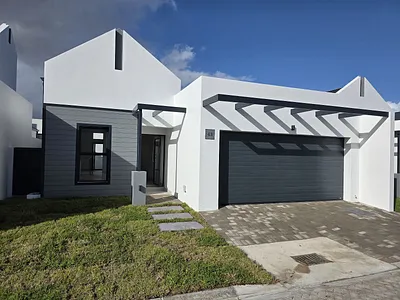 2 Bedroom House For Sale in Langebaan - SWnr.webp