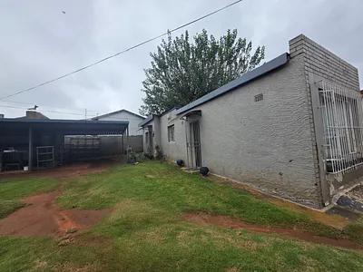1 Bedroom Apartment To Rent in Germiston - t5HF.webp