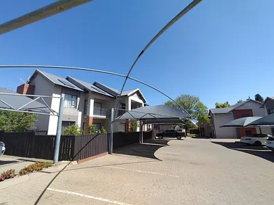 2 Bedroom Townhouse For Sale in Benoni - fPjf.webp