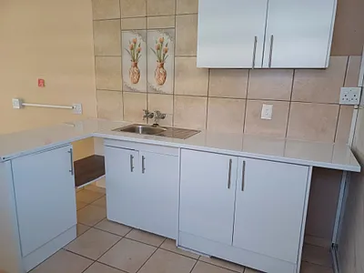1 Bedroom Apartment To Rent in Johannesburg - kAYz.webp