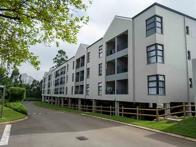 2 Bedroom Apartment To Rent in Kloof - HEtI.webp