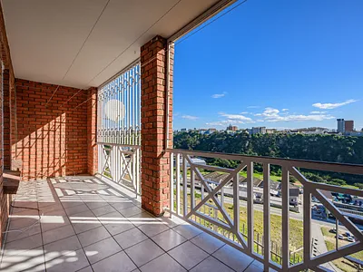 1 Bedroom Apartment To Rent in Port Elizabeth - LZ01.webp
