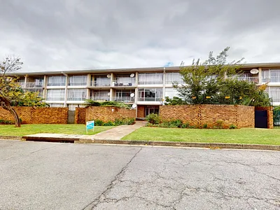 2 Bedroom Apartment For Sale in Germiston - haBb.webp