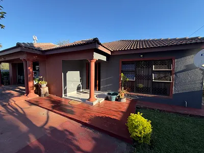 4 Bedroom House For Sale in Louis Trichardt - uiDQ.webp
